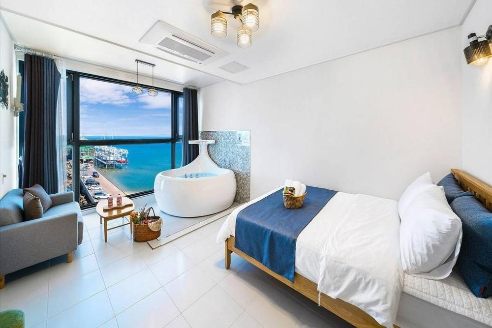 The Great Ocean Pension Gangneung Rom bilde